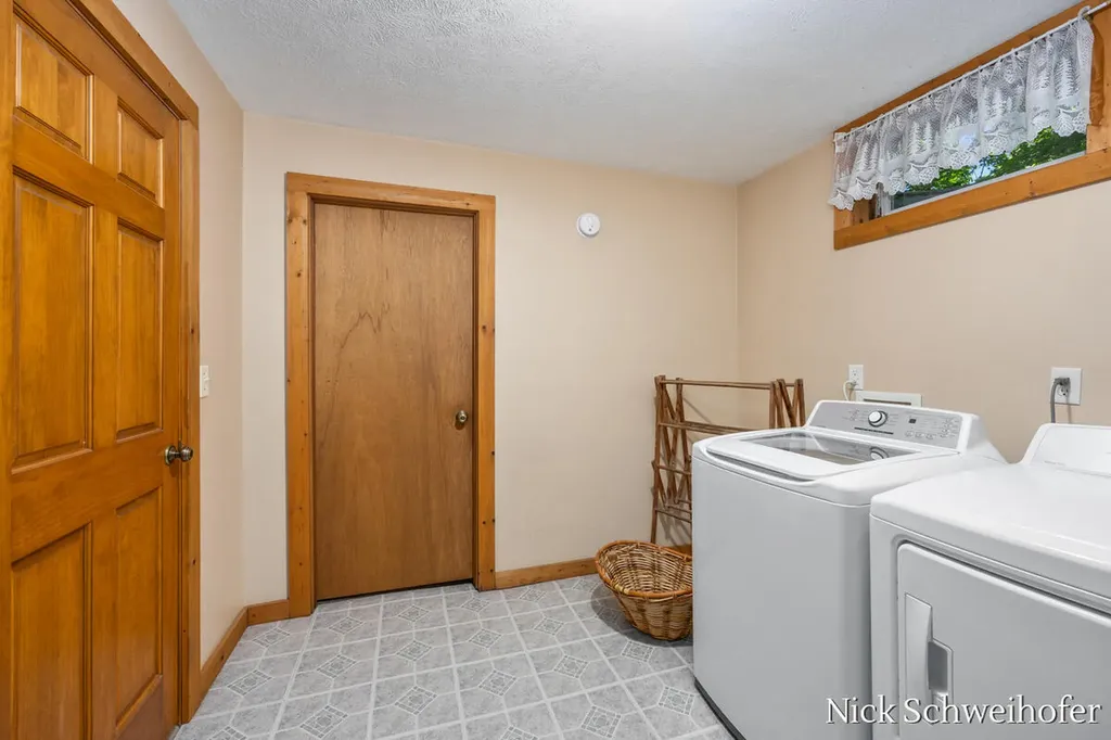 5932 Wilderness Trail Manlius Township MI 49419