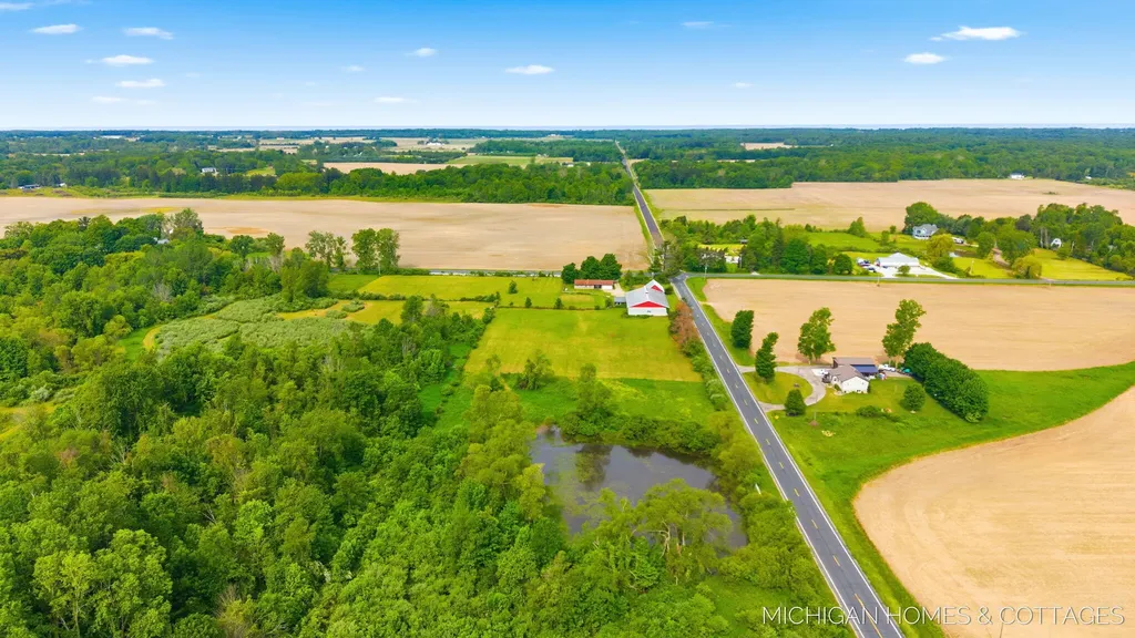 2695 62nd Street Saugatuck Township MI 49408