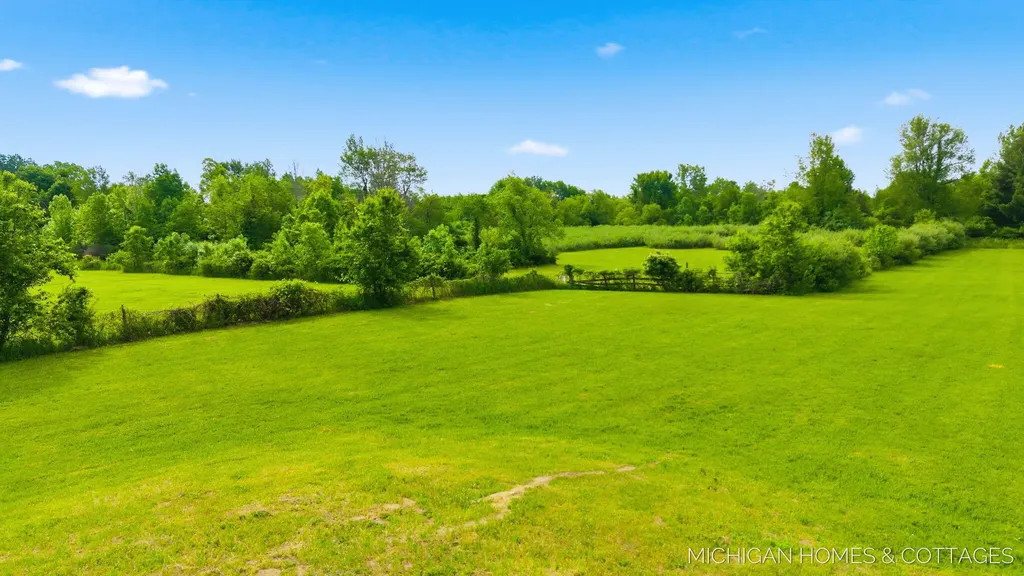 2695 62nd Street Saugatuck Township MI 49408