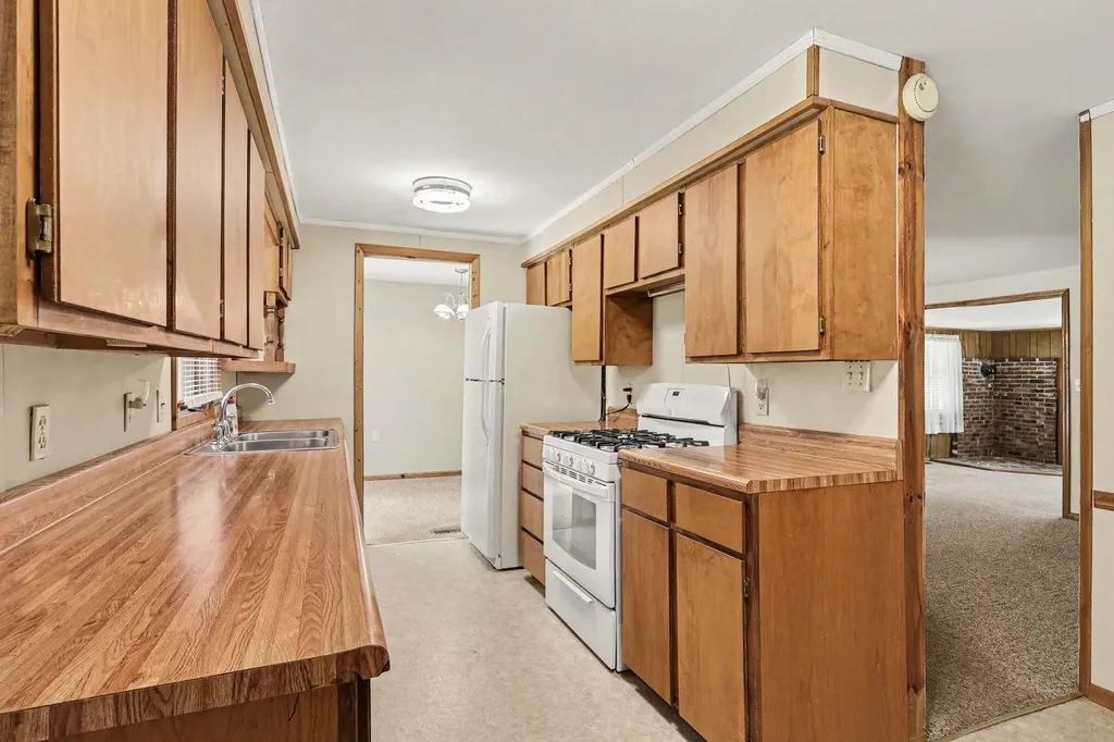 3599 S Maple Island Road Newfield Township MI 49421