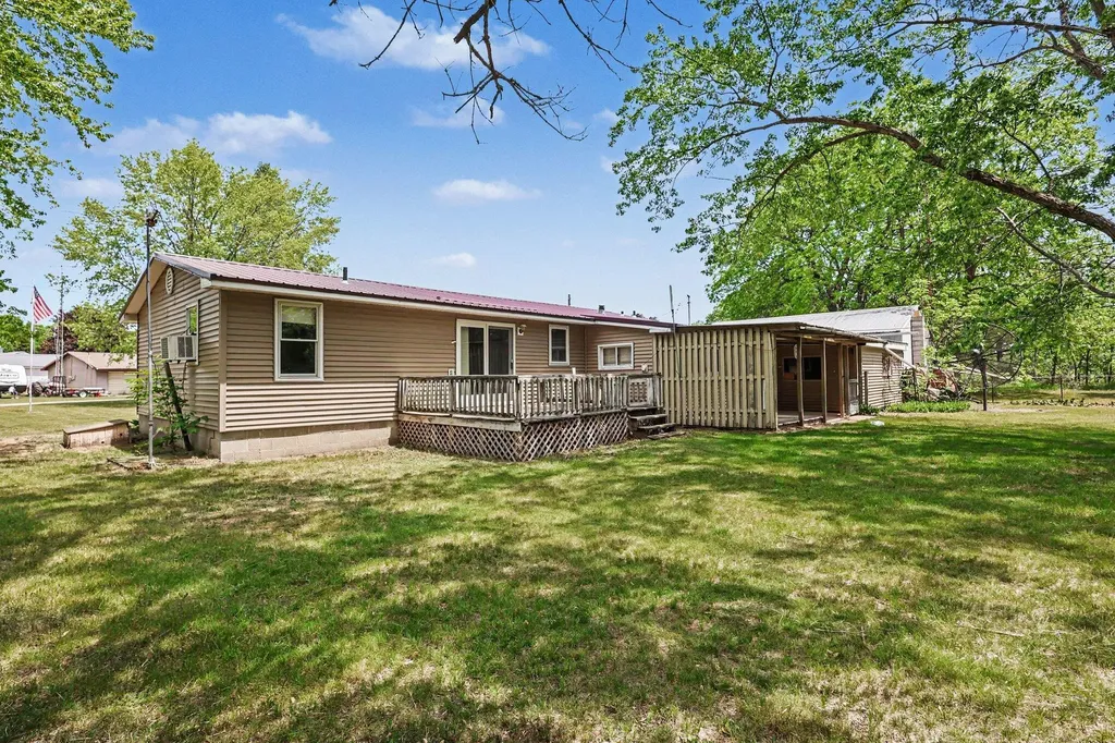 3599 S Maple Island Road Newfield Township MI 49421