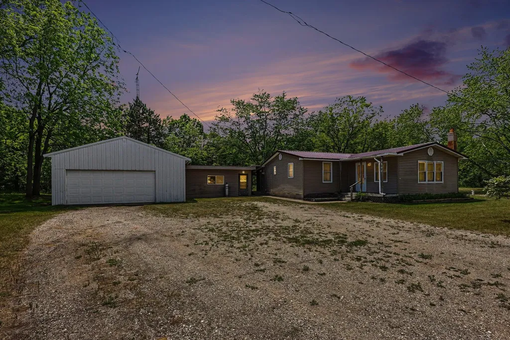 3599 S Maple Island Road Newfield Township MI 49421