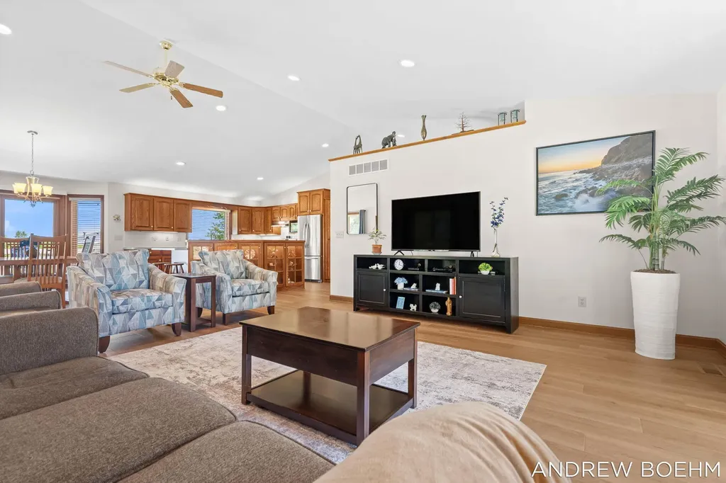 6141 Adams Street Zeeland Charter Township MI 49464