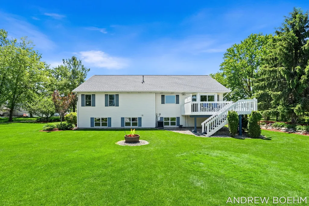 6141 Adams Street Zeeland Charter Township MI 49464
