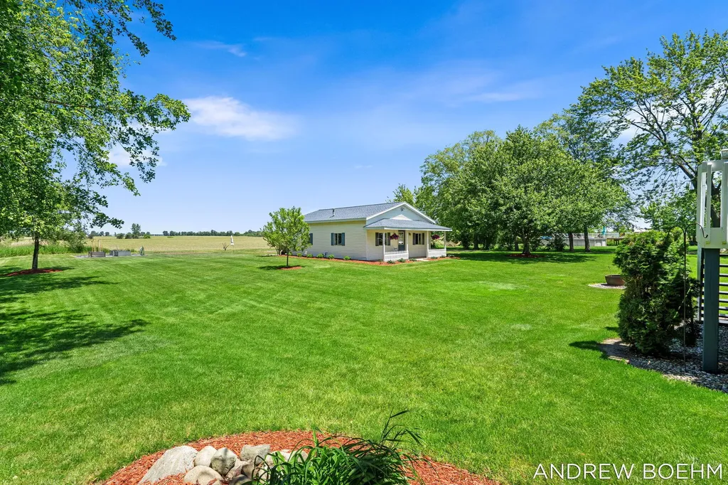 6141 Adams Street Zeeland Charter Township MI 49464