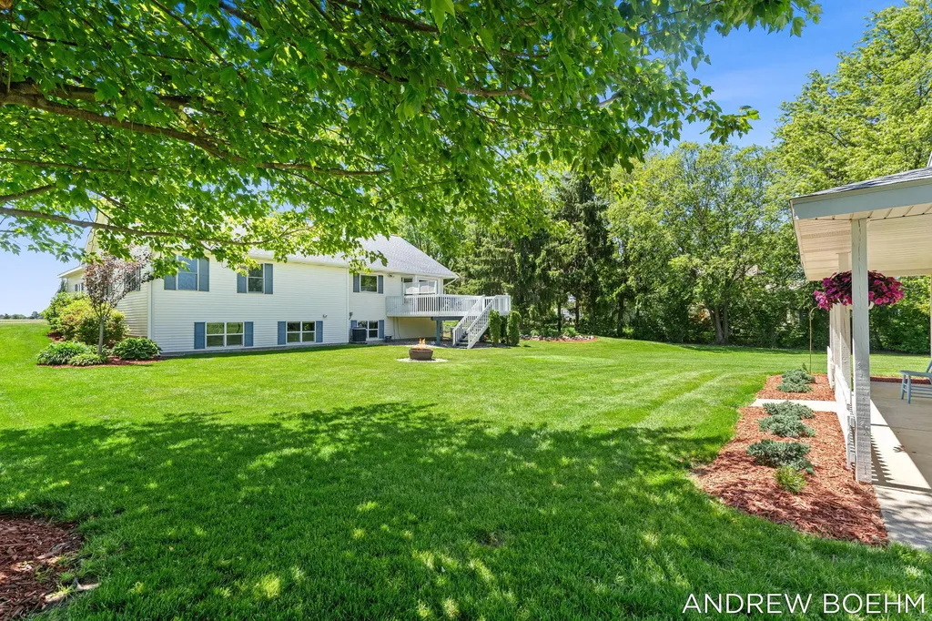 6141 Adams Street Zeeland Charter Township MI 49464