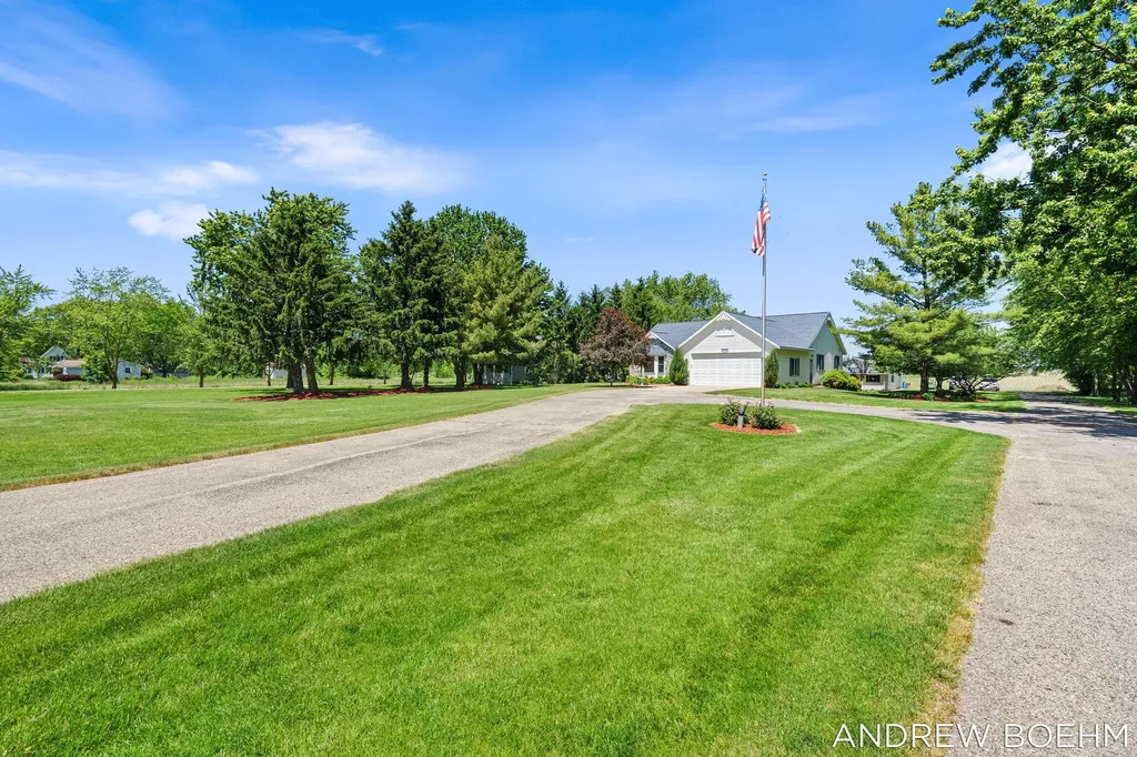 6141 Adams Street Zeeland Charter Township MI 49464