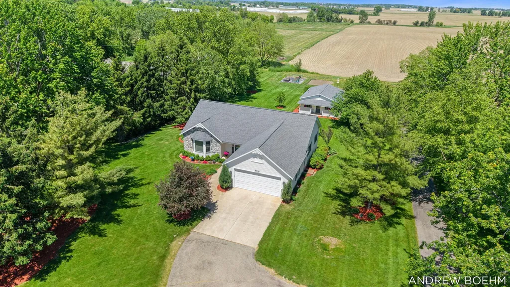 6141 Adams Street Zeeland Charter Township MI 49464