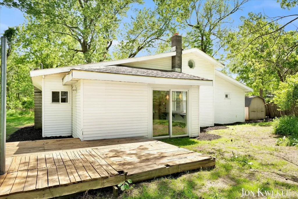 140 N 5th Street NE Cedar Springs City MI 49319