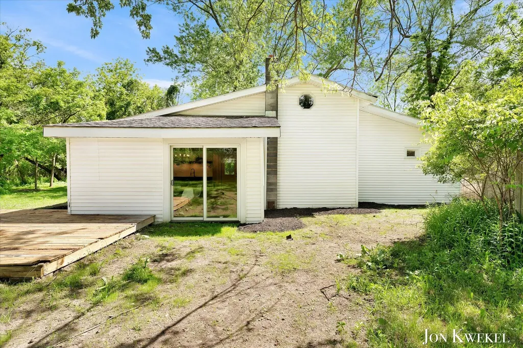 140 N 5th Street NE Cedar Springs City MI 49319