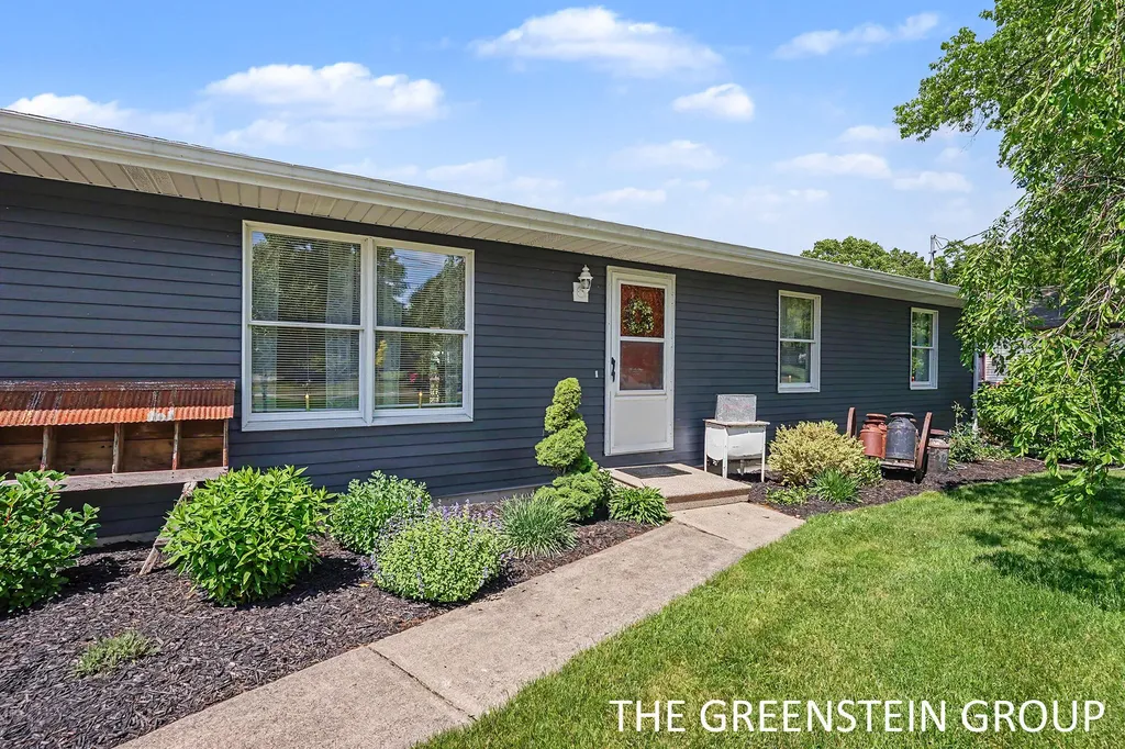15949 Brucker Street Grand Haven Charter Township MI 49417