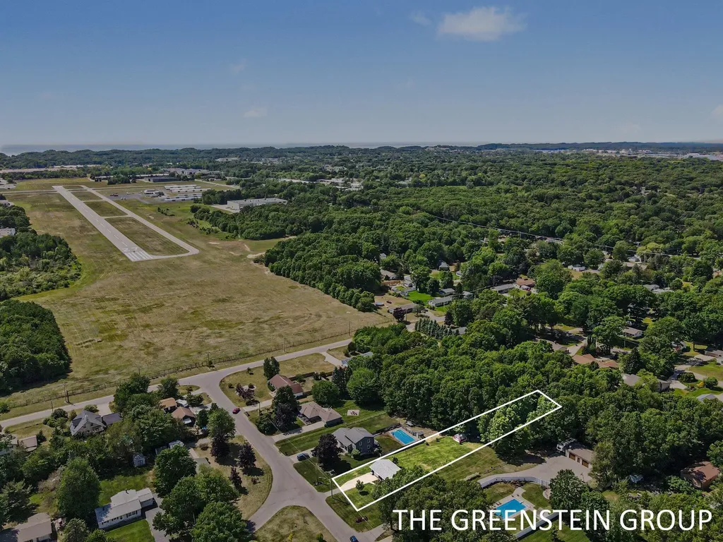 15949 Brucker Street Grand Haven Charter Township MI 49417