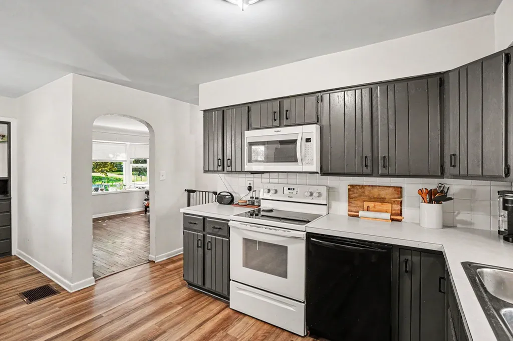 367 Lane Avenue Holland Charter Township MI 49423