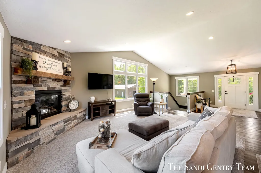 12400 Lincoln Farms Drive Grand Haven Charter Township MI 49417