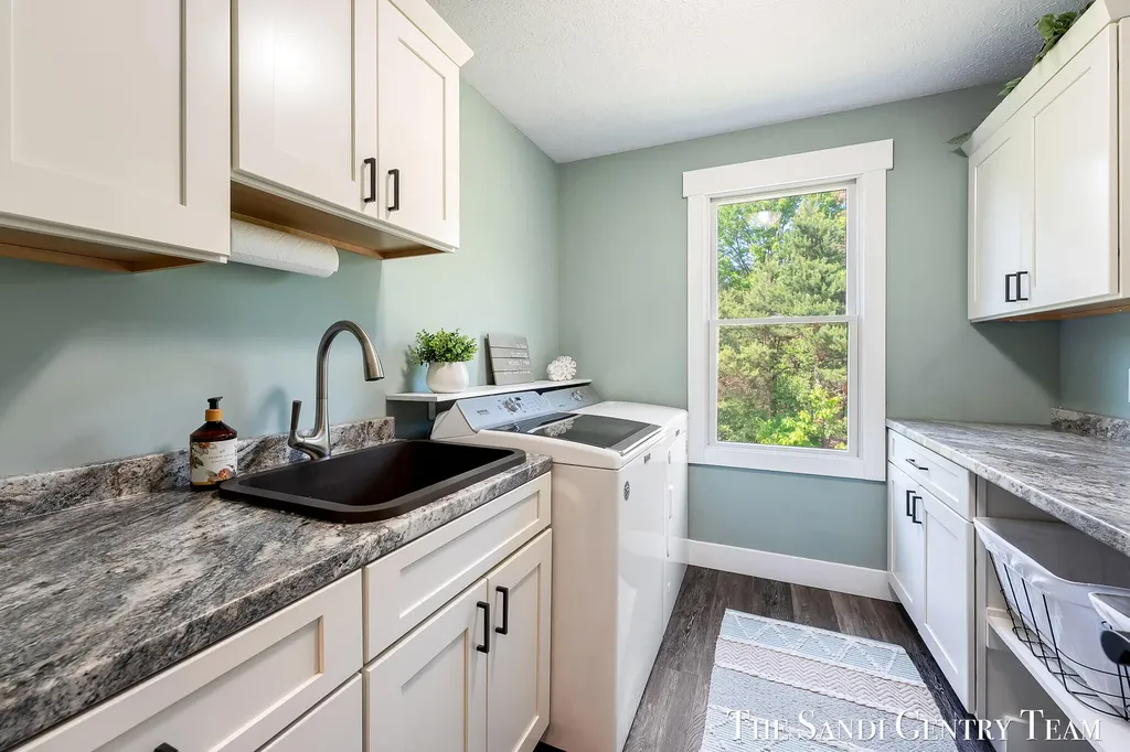 12400 Lincoln Farms Drive Grand Haven Charter Township MI 49417