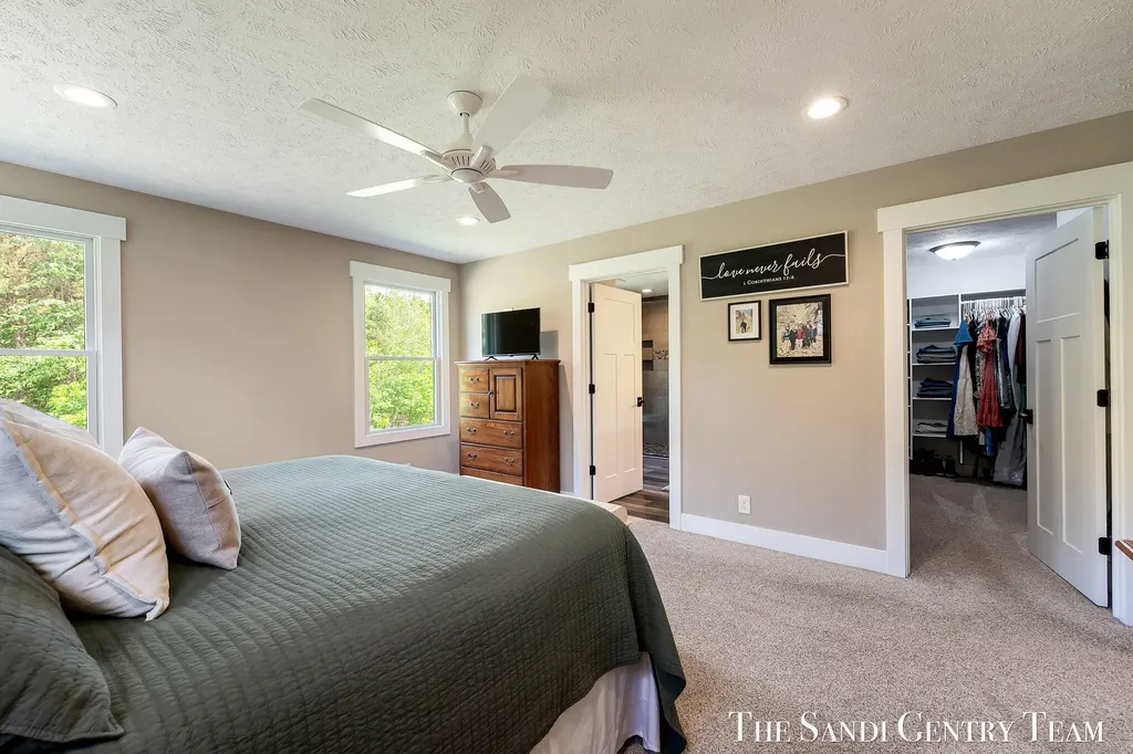 12400 Lincoln Farms Drive Grand Haven Charter Township MI 49417
