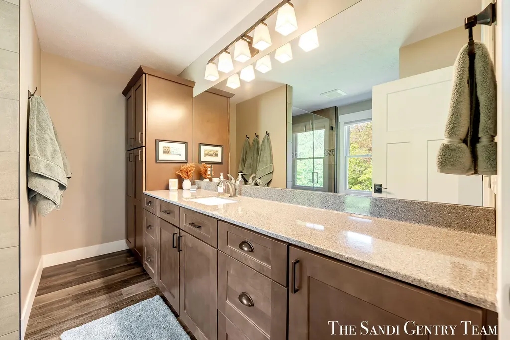 12400 Lincoln Farms Drive Grand Haven Charter Township MI 49417