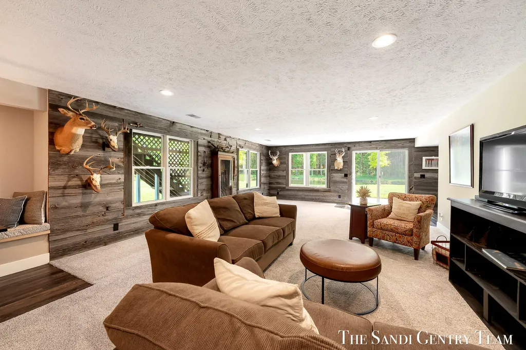 12400 Lincoln Farms Drive Grand Haven Charter Township MI 49417