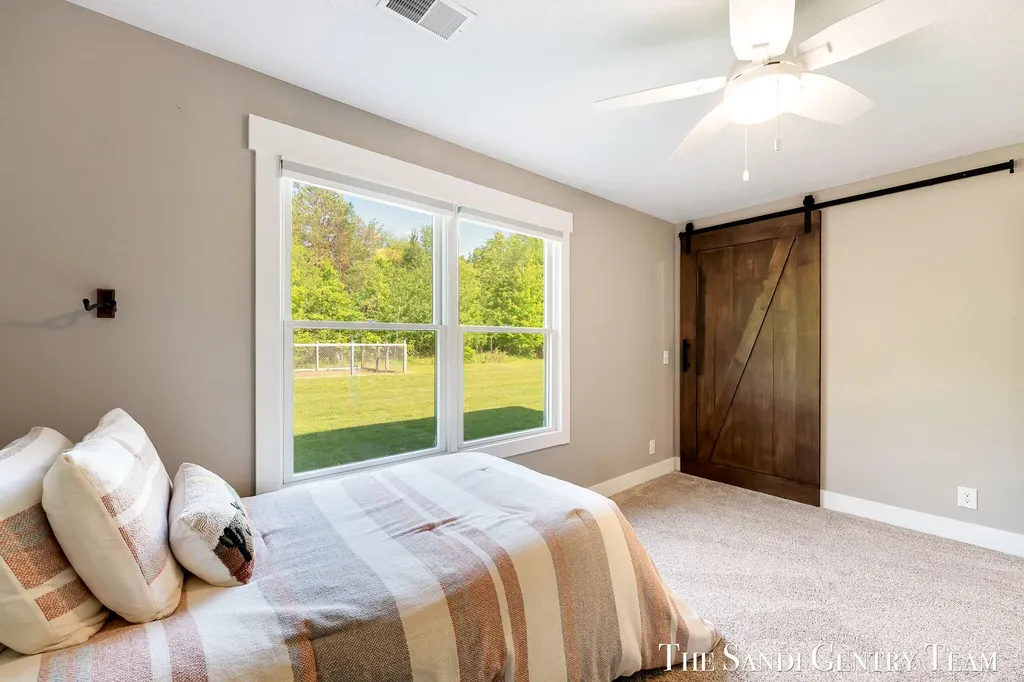 12400 Lincoln Farms Drive Grand Haven Charter Township MI 49417
