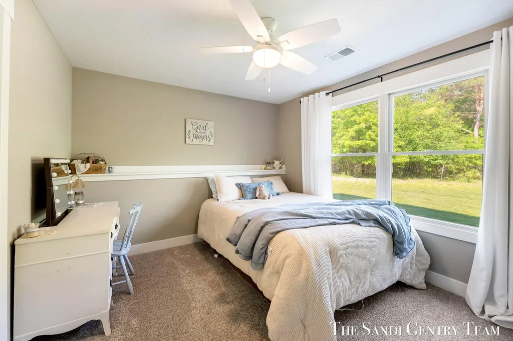 12400 Lincoln Farms Drive Grand Haven Charter Township MI 49417