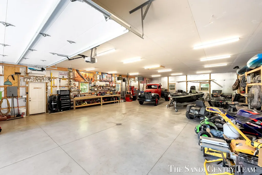 12400 Lincoln Farms Drive Grand Haven Charter Township MI 49417