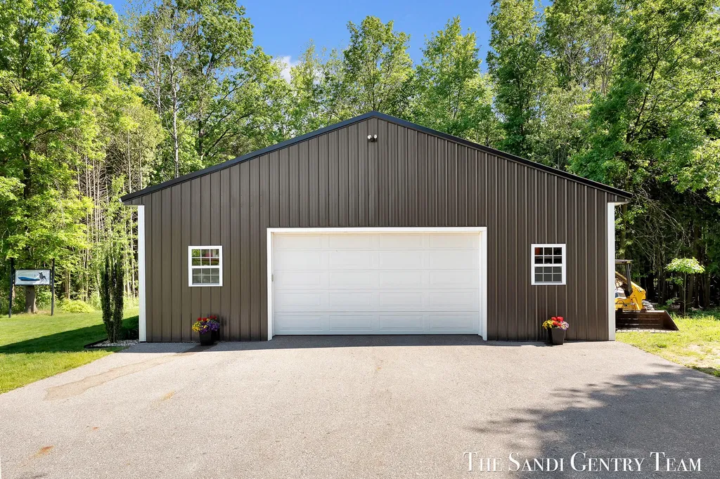 12400 Lincoln Farms Drive Grand Haven Charter Township MI 49417