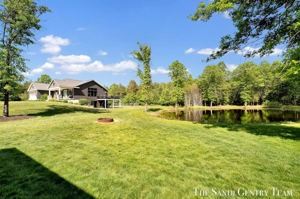12400 Lincoln Farms Drive Grand Haven Charter Township MI 49417