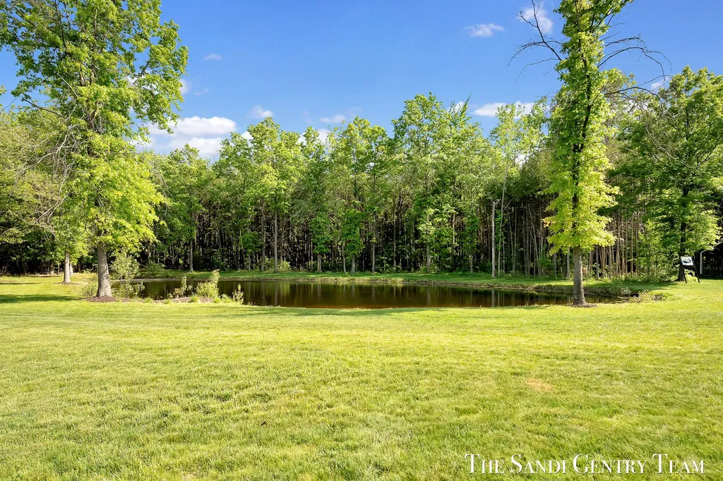 12400 Lincoln Farms Drive Grand Haven Charter Township MI 49417