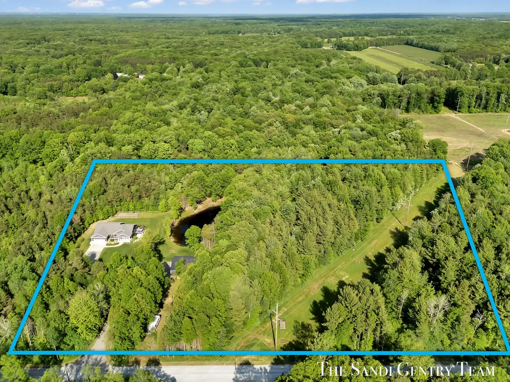 12400 Lincoln Farms Drive Grand Haven Charter Township MI 49417