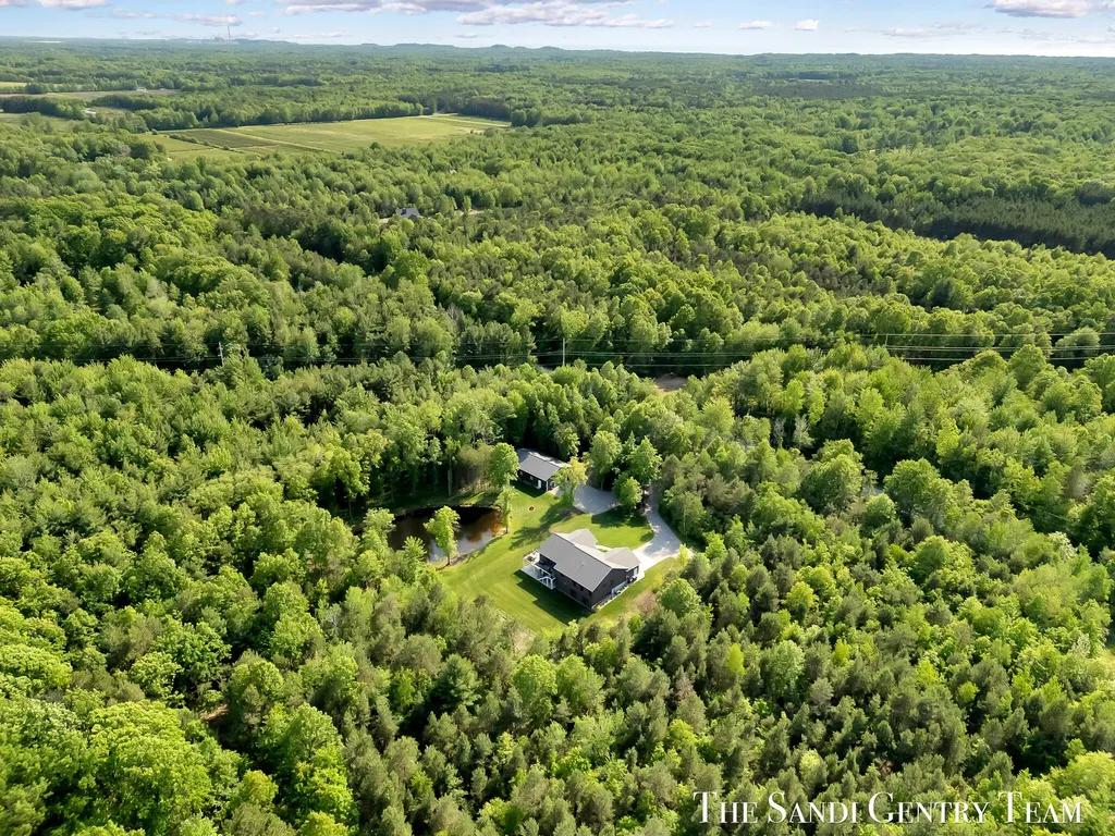 12400 Lincoln Farms Drive Grand Haven Charter Township MI 49417