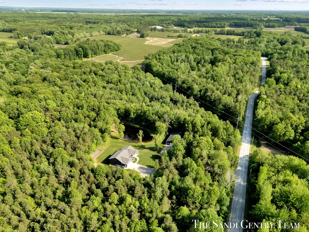 12400 Lincoln Farms Drive Grand Haven Charter Township MI 49417