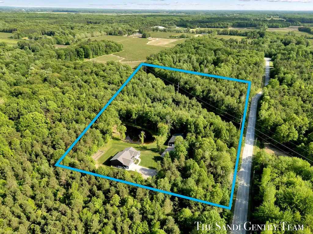 12400 Lincoln Farms Drive Grand Haven Charter Township MI 49417