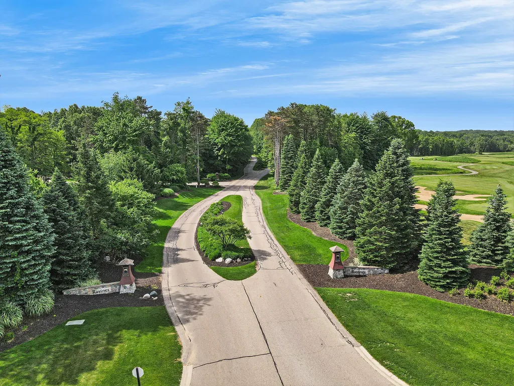 3365 Palmer Drive Saugatuck Township MI 49453
