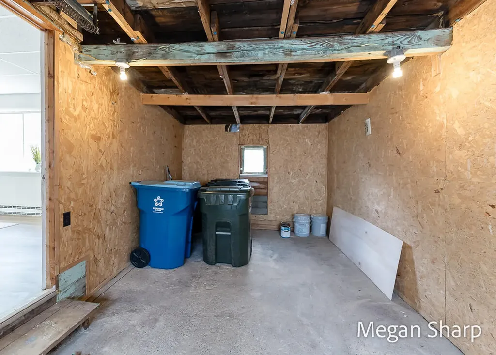 2557 Crozier Avenue Muskegon City MI 49441