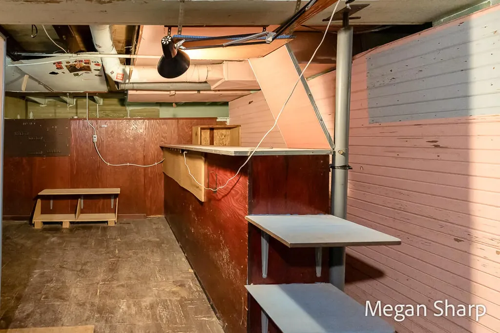 2557 Crozier Avenue Muskegon City MI 49441