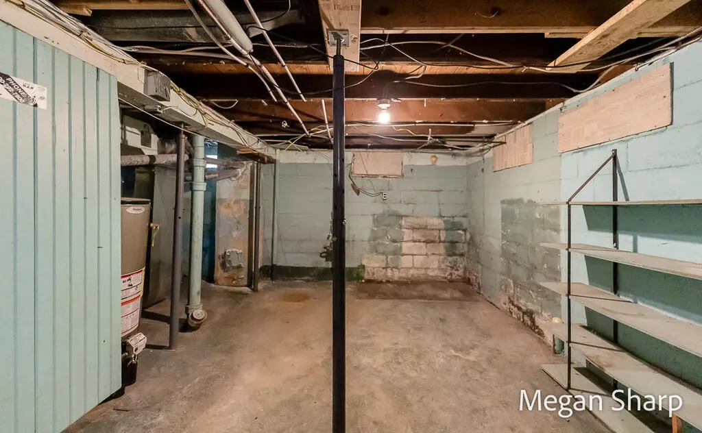 2557 Crozier Avenue Muskegon City MI 49441