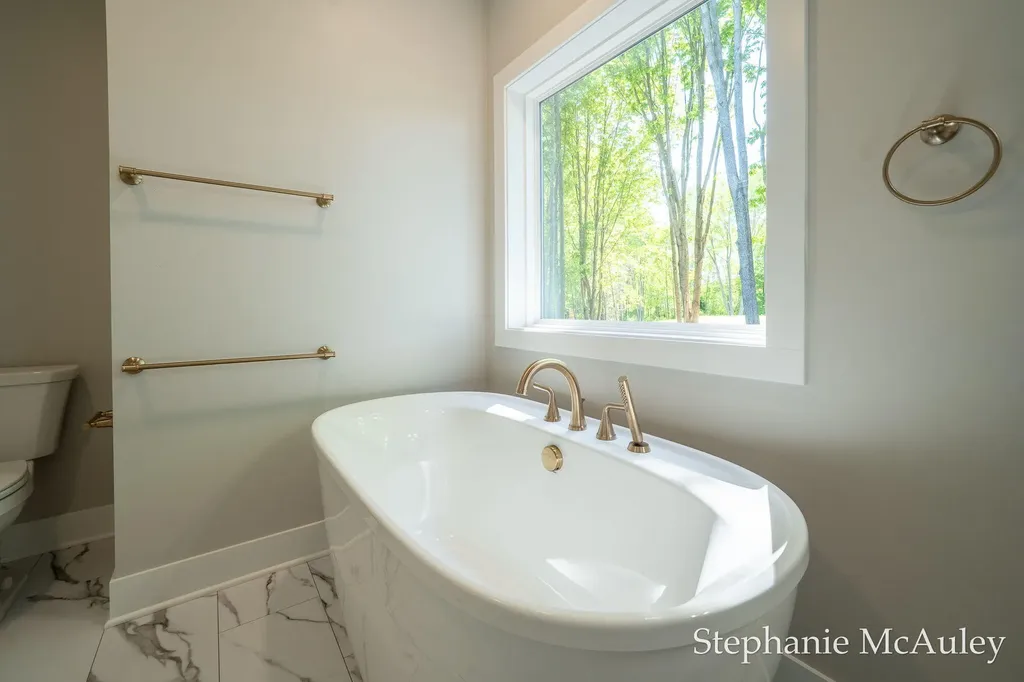 5739 130th Avenue Manlius Township MI 49408