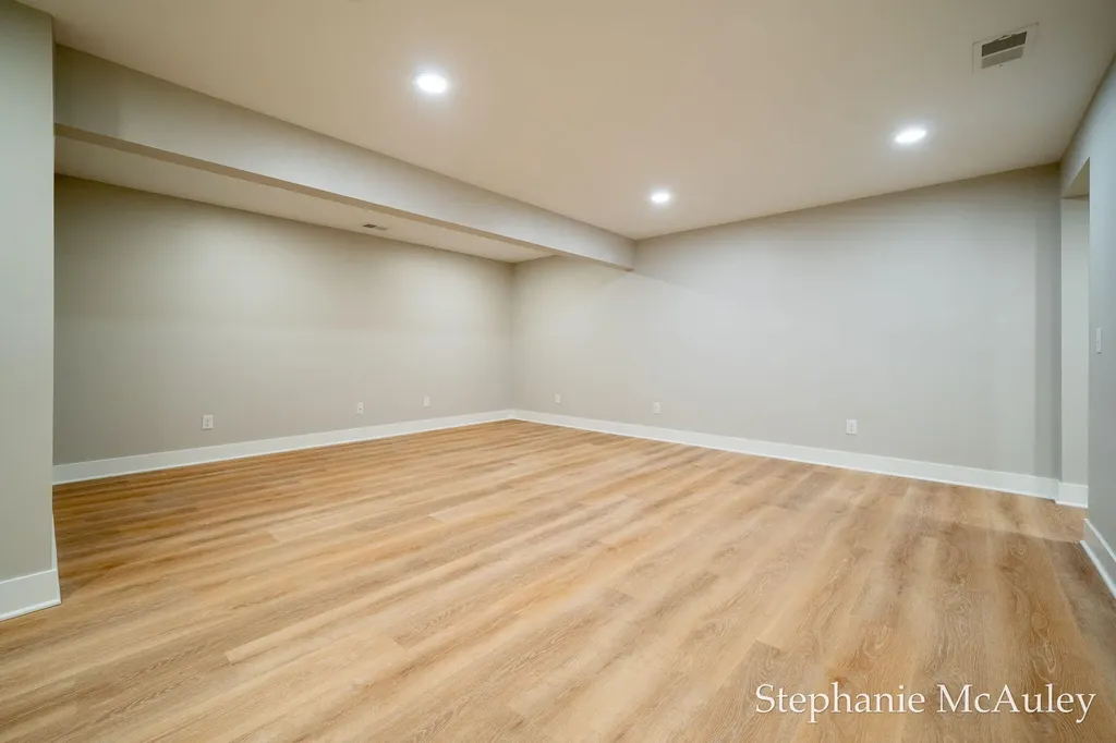 5739 130th Avenue Manlius Township MI 49408