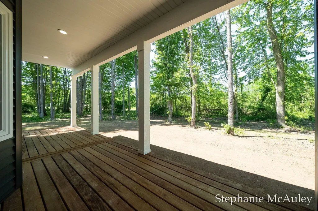 5739 130th Avenue Manlius Township MI 49408