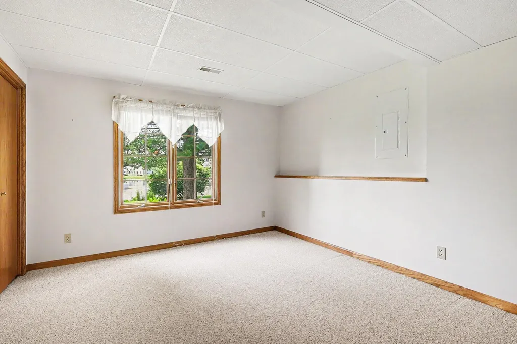 9112 Bluff Lake Street Zeeland Charter Township MI 49464