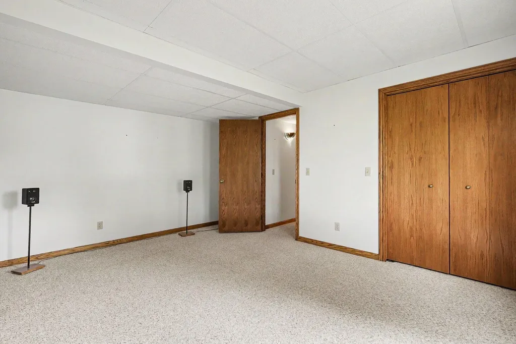 9112 Bluff Lake Street Zeeland Charter Township MI 49464