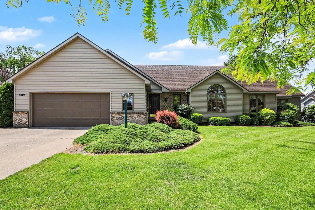9112 Bluff Lake Street Zeeland Charter Township MI 49464