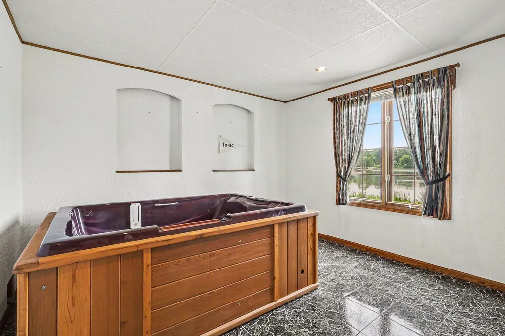 9112 Bluff Lake Street Zeeland Charter Township MI 49464