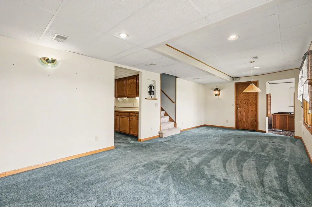 9112 Bluff Lake Street Zeeland Charter Township MI 49464