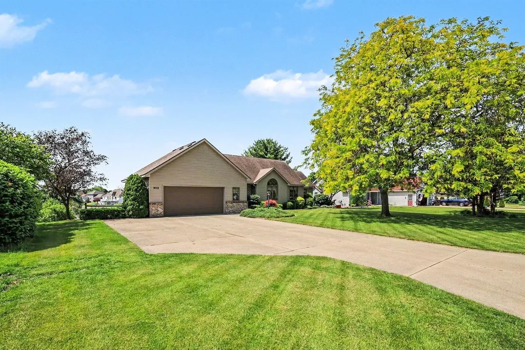 9112 Bluff Lake Street Zeeland Charter Township MI 49464