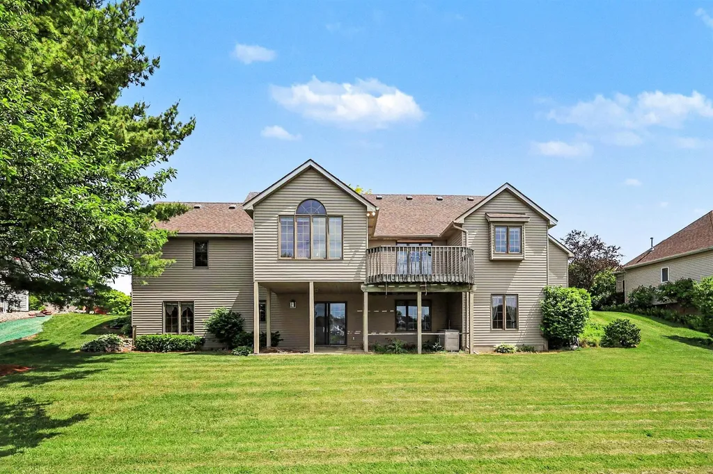 9112 Bluff Lake Street Zeeland Charter Township MI 49464
