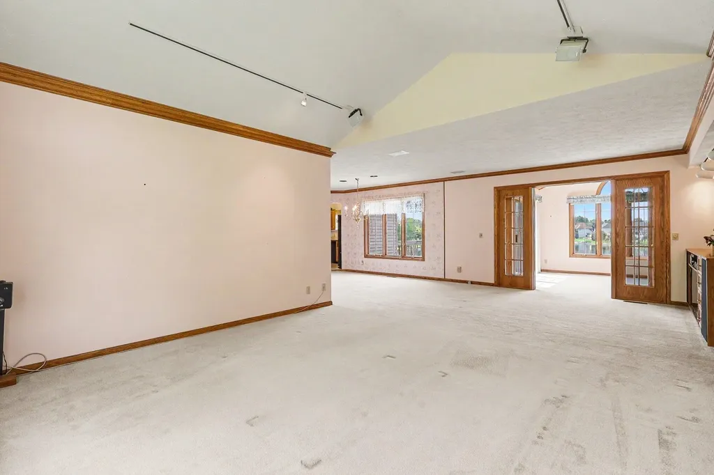 9112 Bluff Lake Street Zeeland Charter Township MI 49464