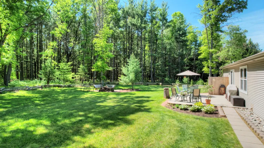 17885 Mckinley Road Colfax Township MI 49307