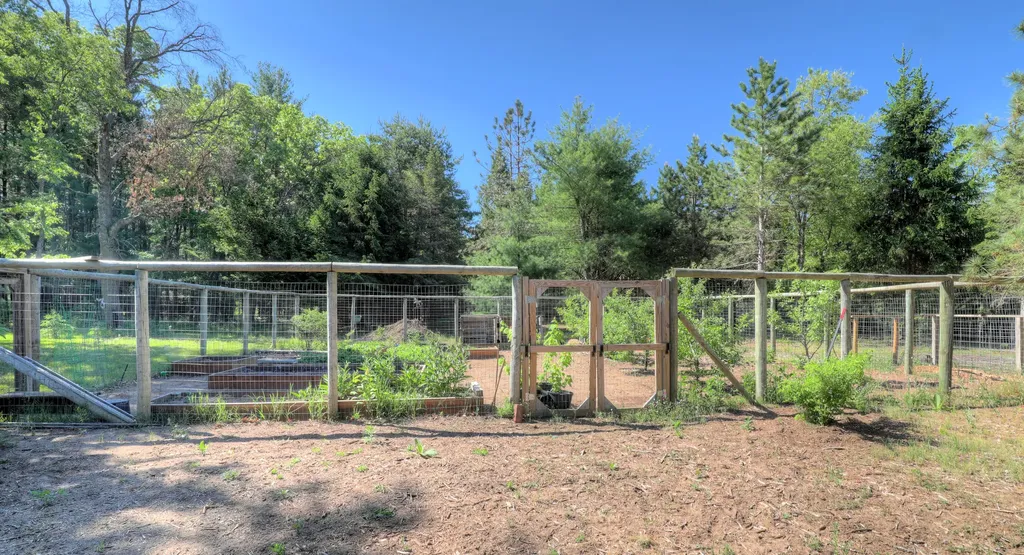 17885 Mckinley Road Colfax Township MI 49307