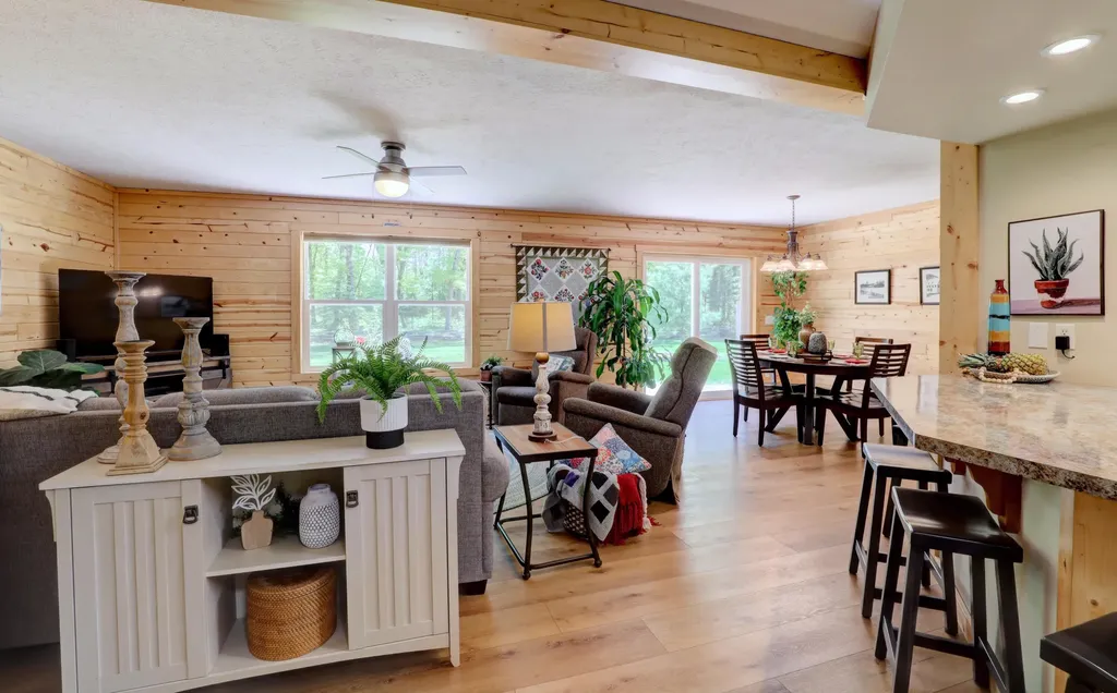 17885 Mckinley Road Colfax Township MI 49307